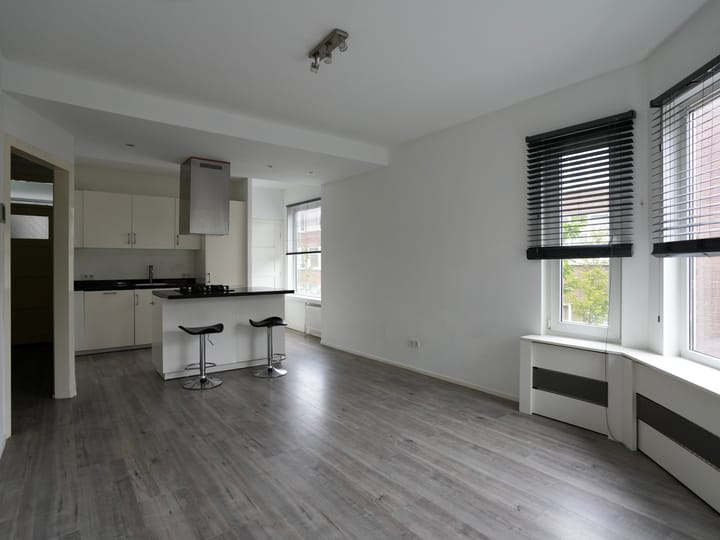 Foto 31 van Aarnout Drostlaan 61