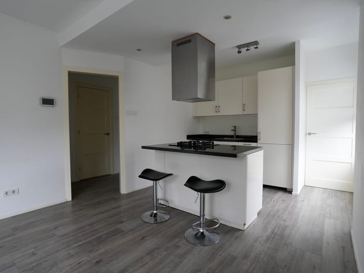 Foto 34 van Aarnout Drostlaan 61