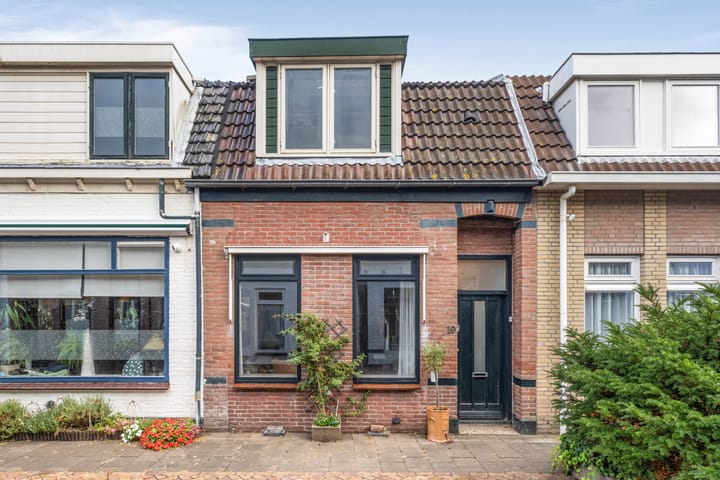 Foto 1 van Emmastraat 19