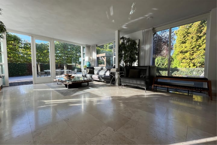 Foto 2 van Lilian Ngoyiweg 160