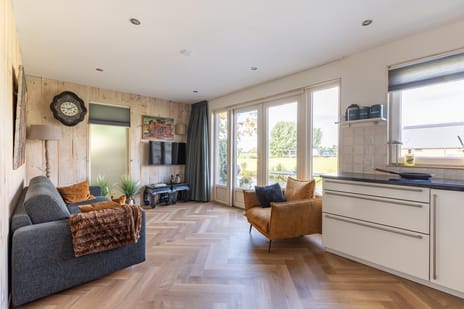 Nauerna 4-B tertiary image