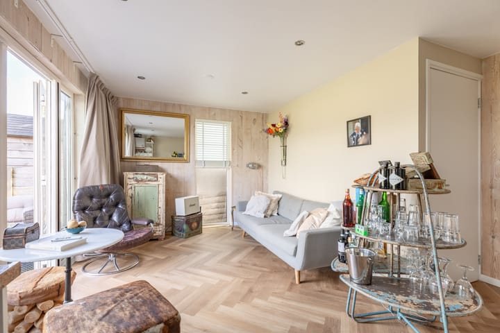 Foto 13 van Nauerna 4-B