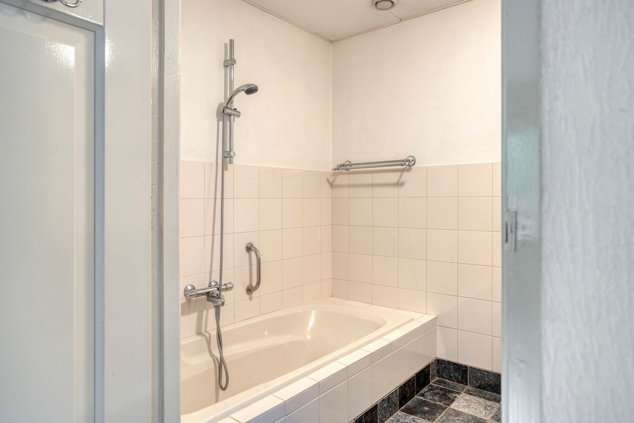 Foto 18 van Koningin Wilhelminaweg 17