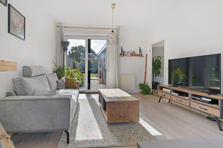 Foto 2 van J.I. Sandersestraat 12