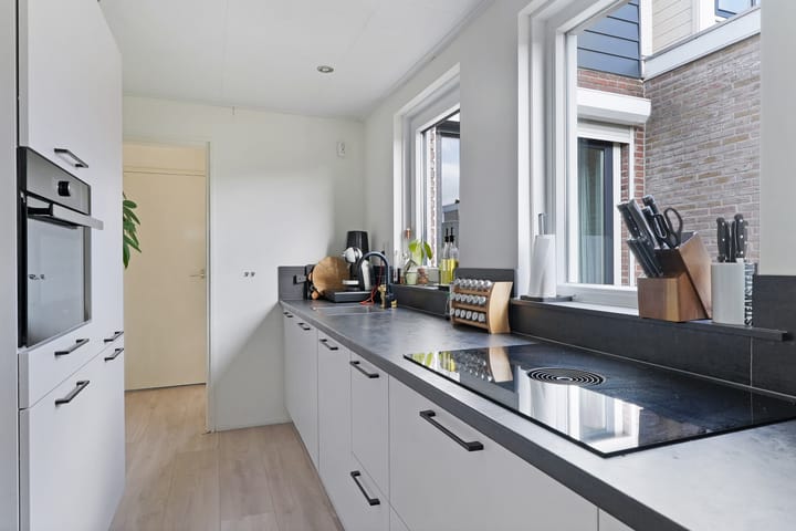 Foto 3 van J.I. Sandersestraat 12