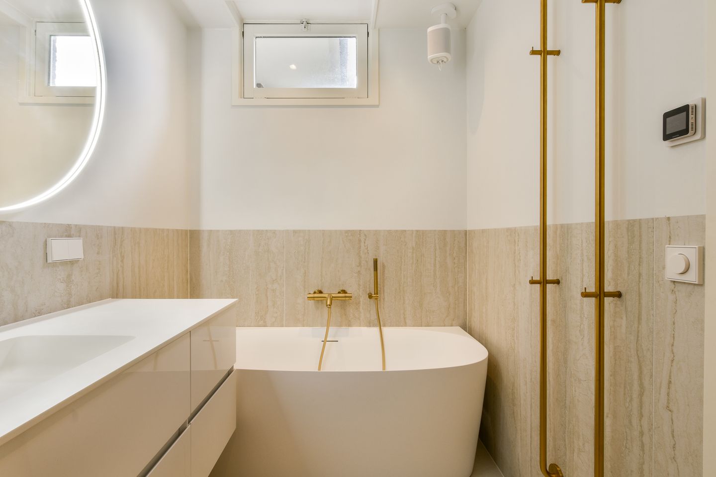 Photo 14 of Deurloostraat 33-1