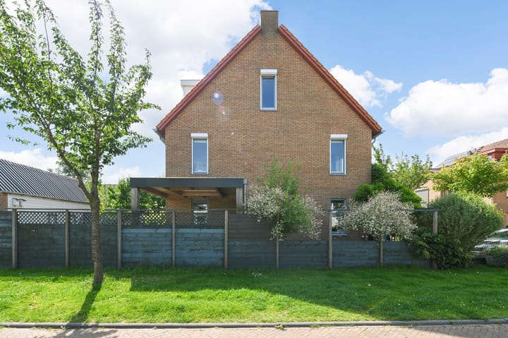 Foto 3 van L.A. Braakstraat 1