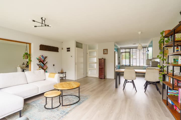 Foto 10 van Lotusbloemweg 90