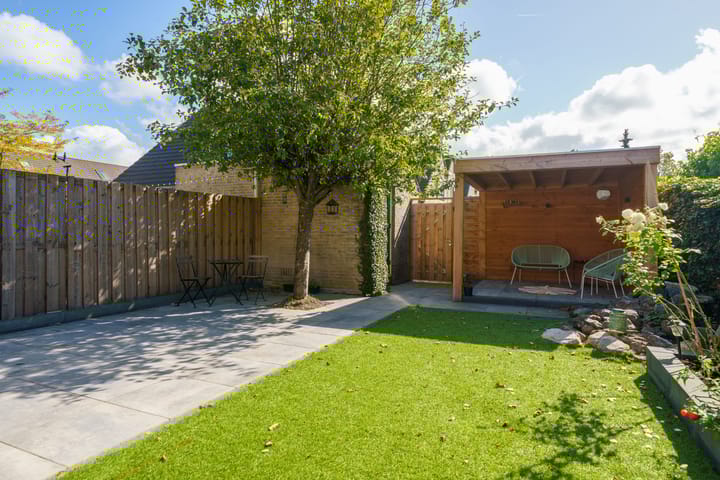 Foto 29 van Lotusbloemweg 90