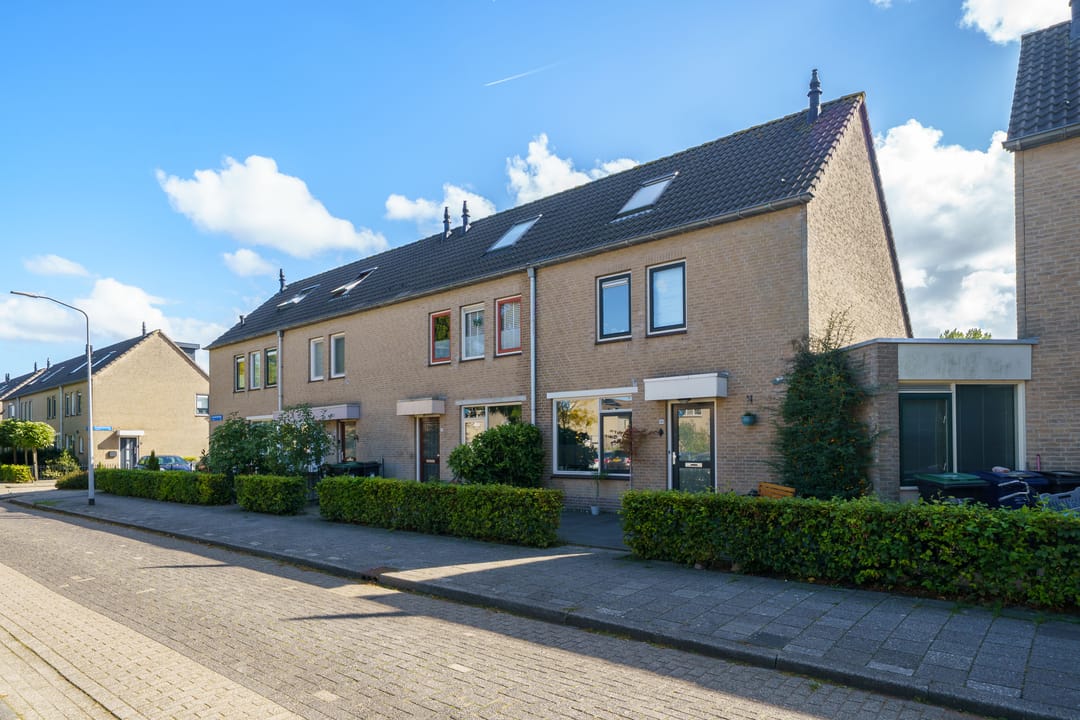 Foto 37 van Lotusbloemweg 90