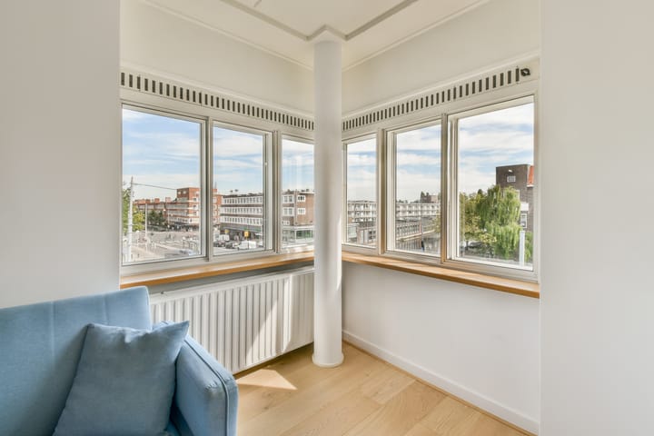 Foto 7 van Hoofdweg 127-G