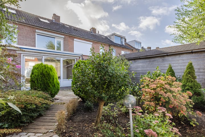 Foto 37 van Graaf Janstraat 22