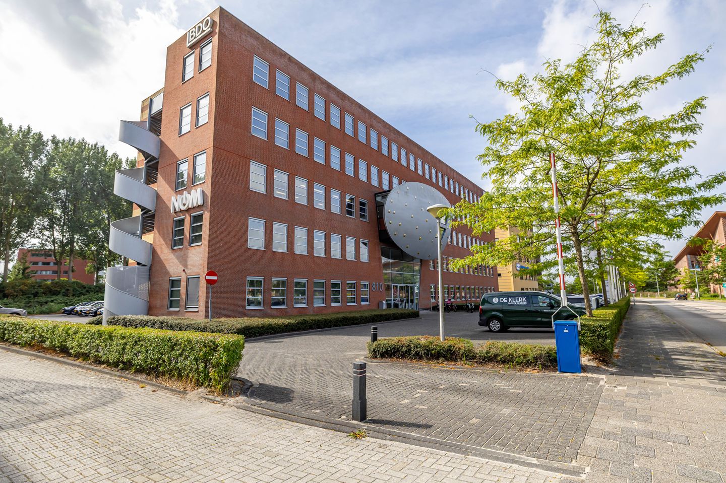 Bekijk foto 1 van Paterswoldseweg 810