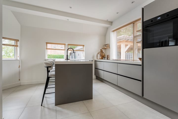 Photo 8 of Dorpsstraat 18