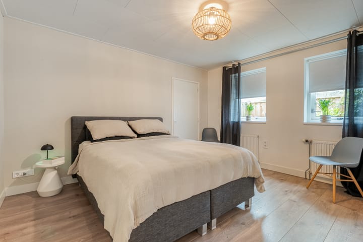 Photo 11 of Dorpsstraat 18