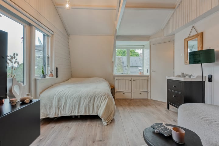 Photo 21 of Dorpsstraat 18