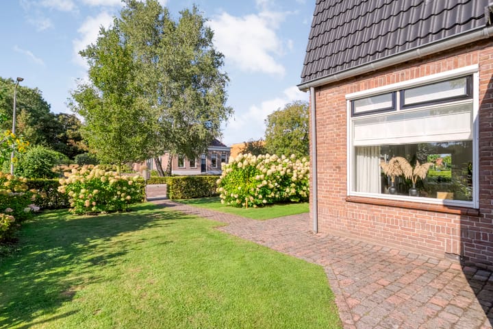 Photo 52 of Dorpsstraat 18