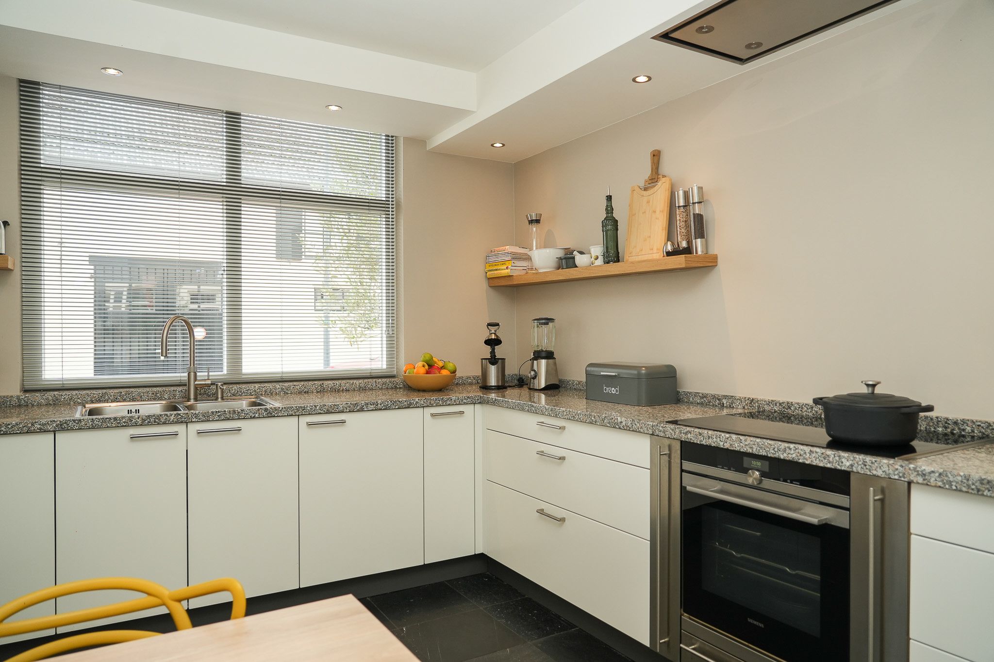 Foto 15 van Aart Robberstraat 7