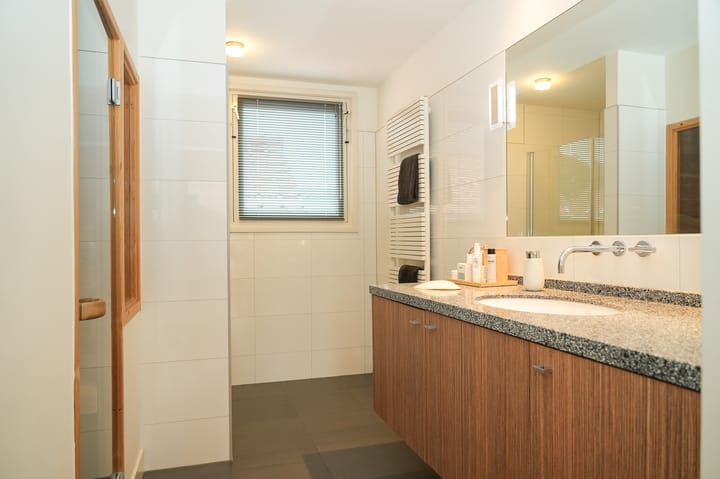 Photo 24 of Aart Robberstraat 7