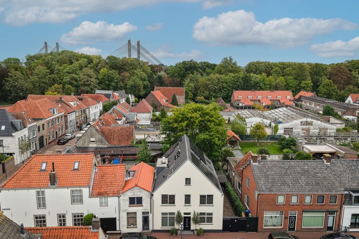 Photo 32 of Aart Robberstraat 7