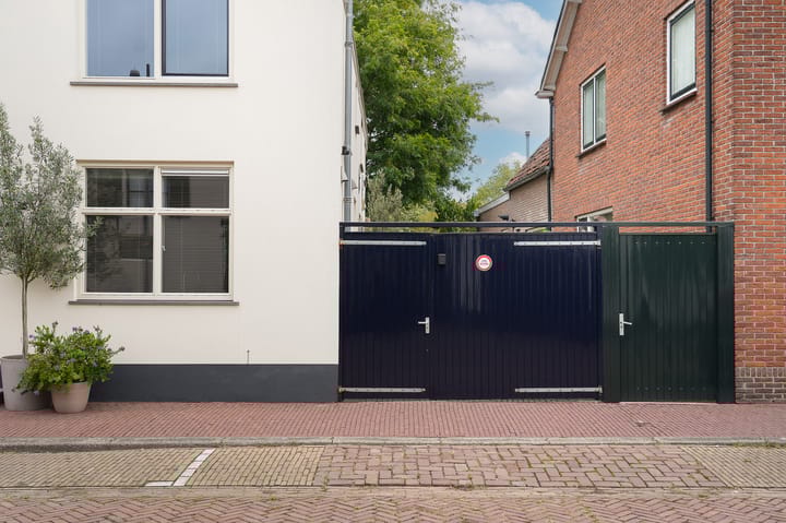 Photo 33 of Aart Robberstraat 7