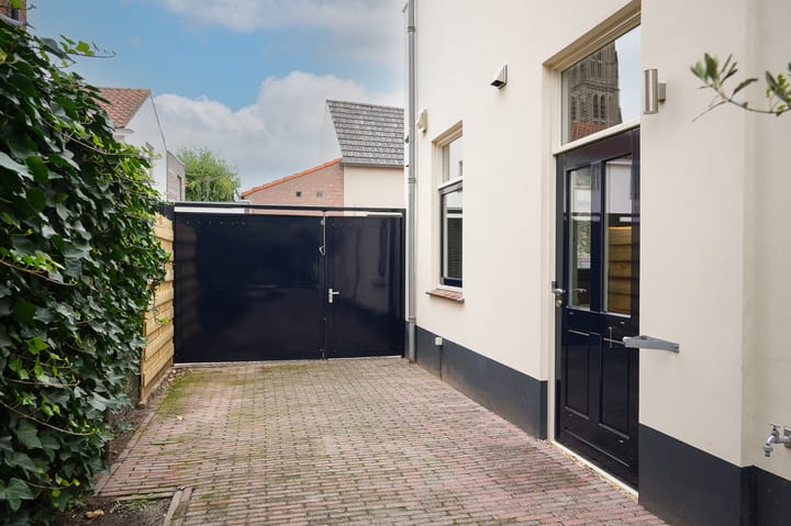 Photo 34 of Aart Robberstraat 7