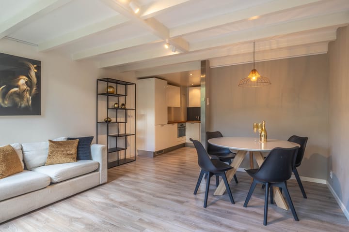 Photo 4 of Rapenburgerplein 25