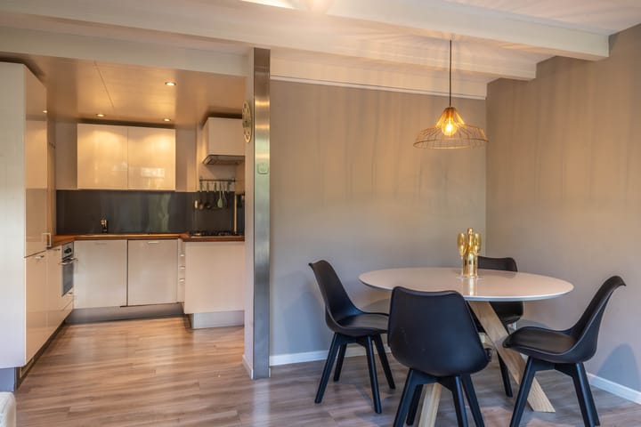 Photo 6 of Rapenburgerplein 25