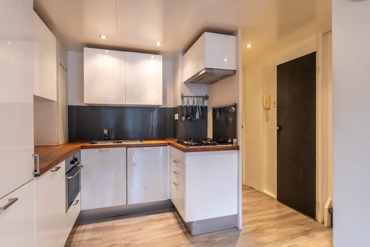 Photo 8 of Rapenburgerplein 25