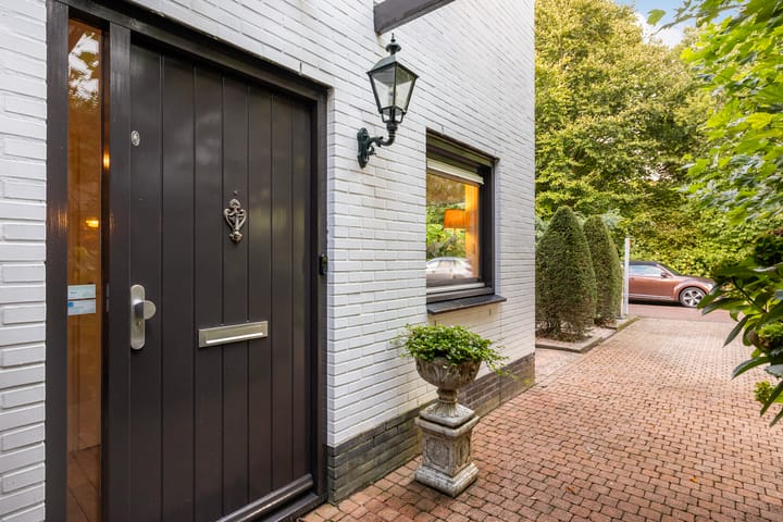 Photo 2 of Prins Clauslaan 29