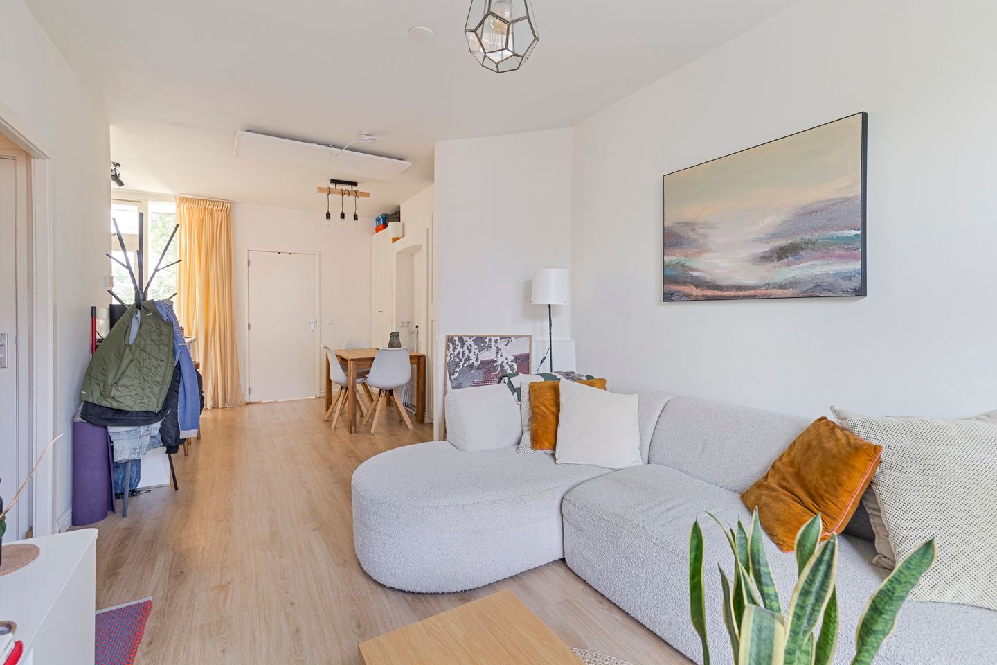 Photo 4 of Van Bossestraat 26-3