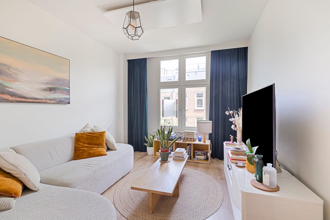 Photo 11 of Van Bossestraat 26-3