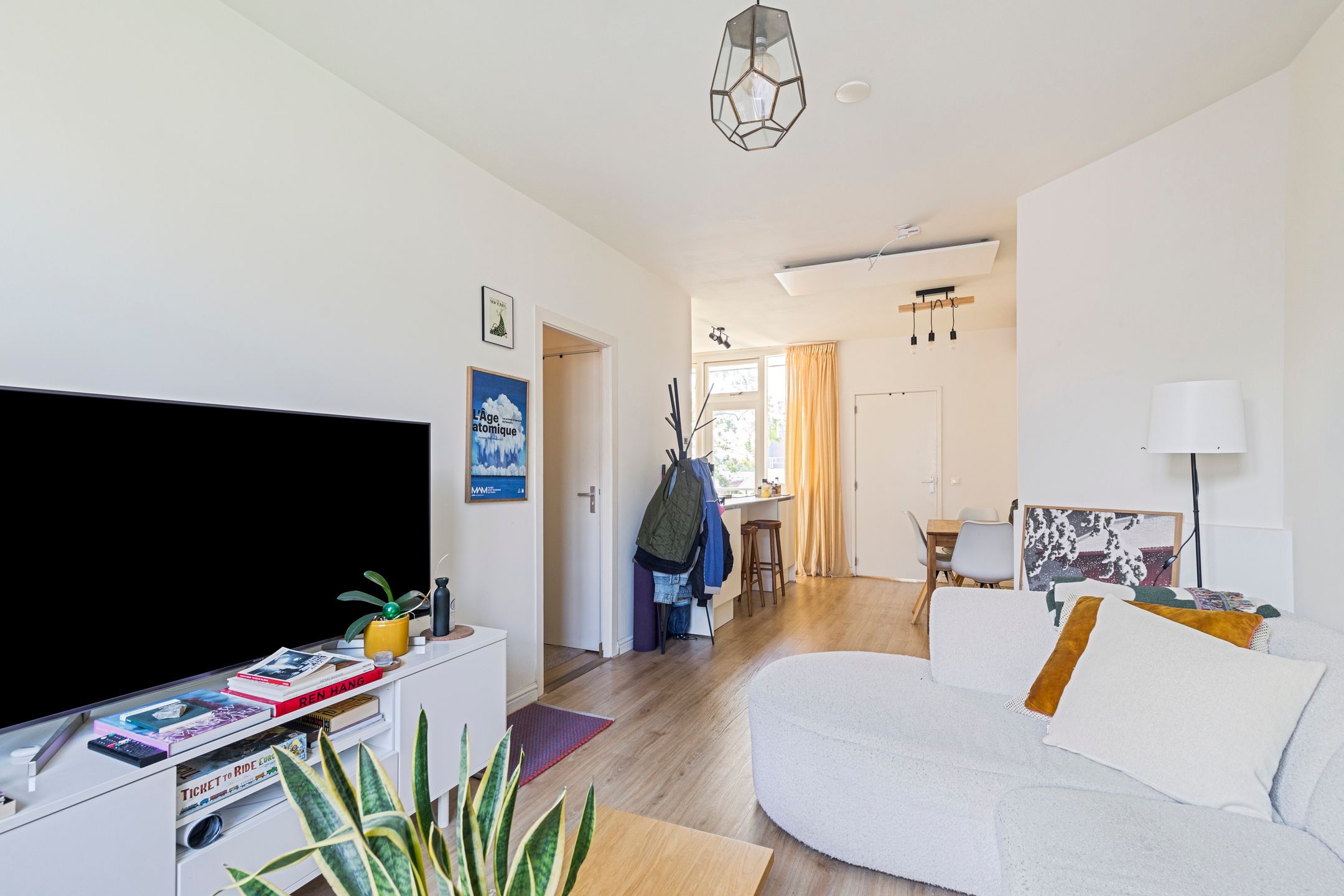 Photo 12 of Van Bossestraat 26-3