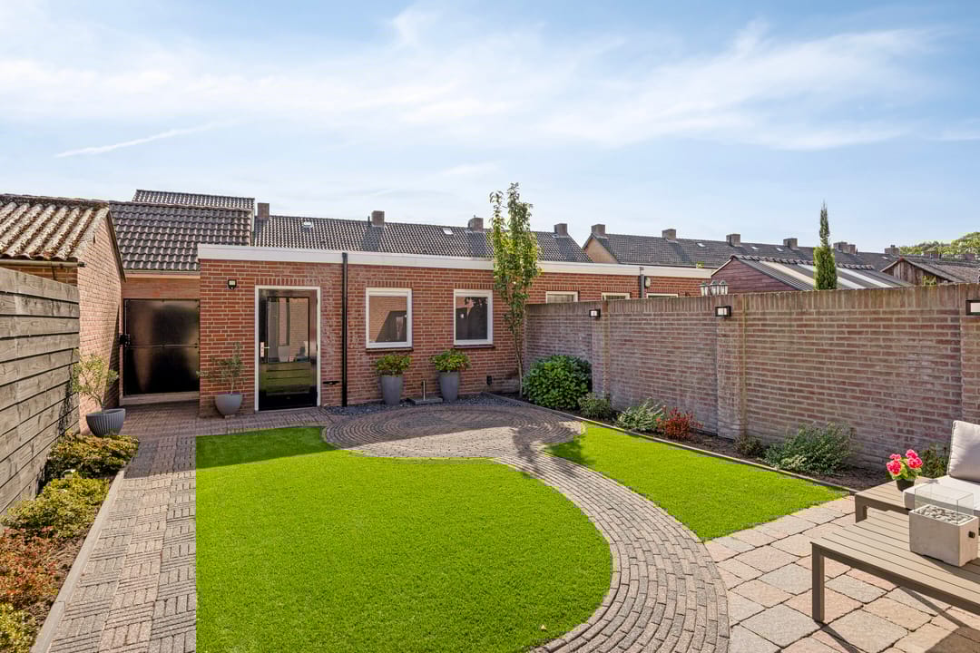 Photo 38 of Zwembadweg 21