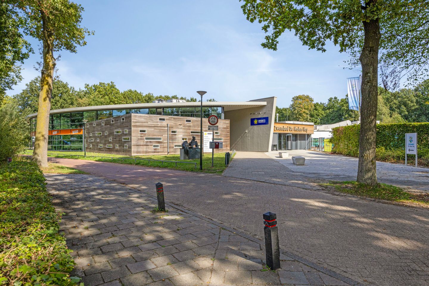 Photo 44 of Zwembadweg 21