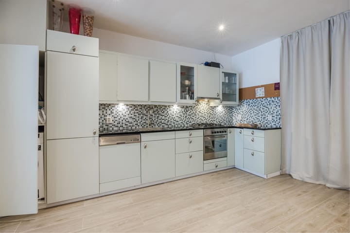 Photo 11 of Menninckstraat 54