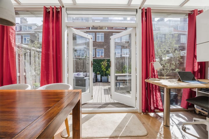 Photo 35 of Menninckstraat 54