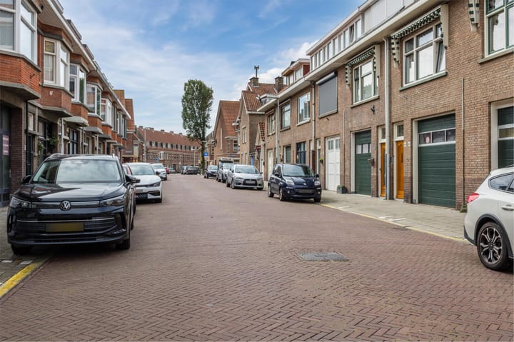 Photo 67 of Menninckstraat 54