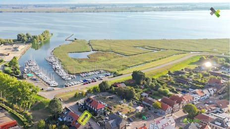 Kade 2 secondary image