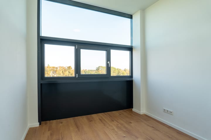 Photo 25 of Fascinatio Boulevard 890-S