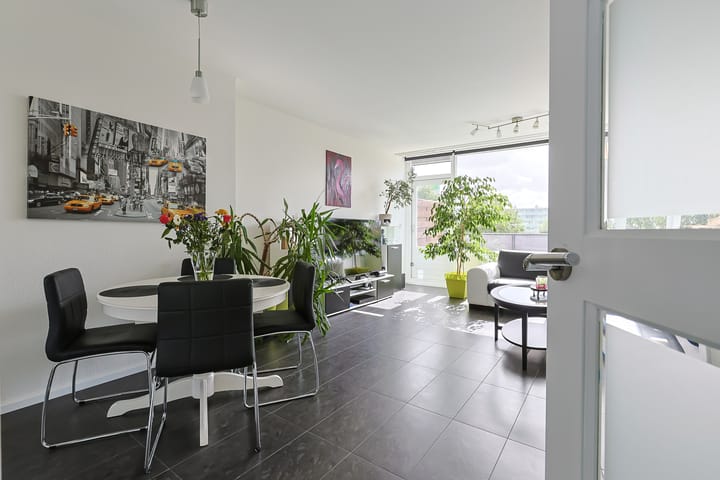 Photo 11 of Vliestroom 265