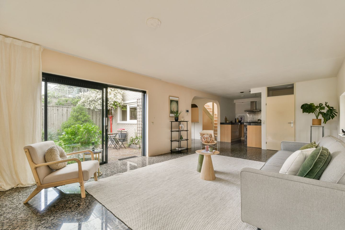 Foto 1 van L.J.M. Beelstraat 49