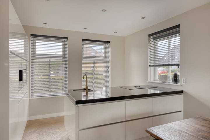 Foto 11 van Oosteinderweg 5