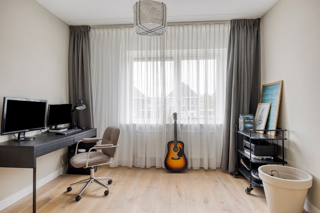 Photo 22 of Oosteinderweg 5