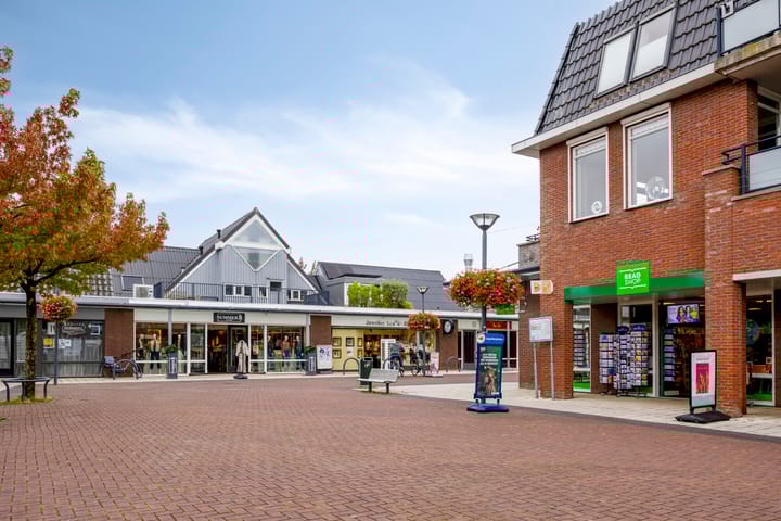 Foto 40 van Oosteinderweg 5