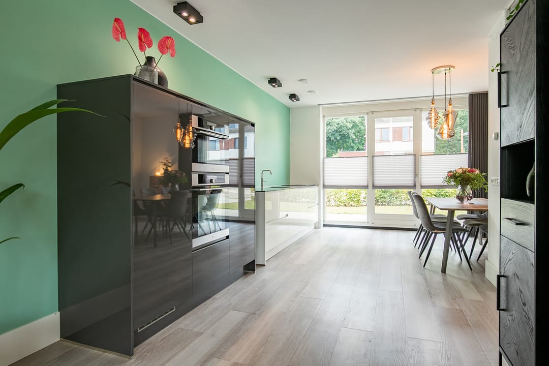 Photo 8 of Dokter Landmanstraat 3