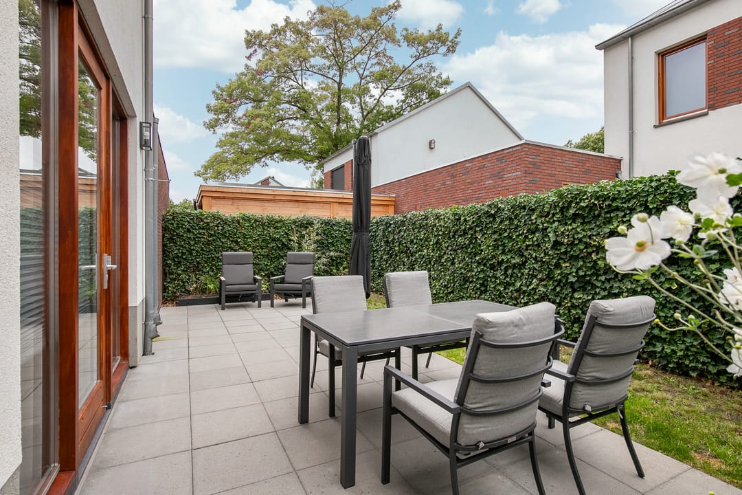 Photo 23 of Dokter Landmanstraat 3