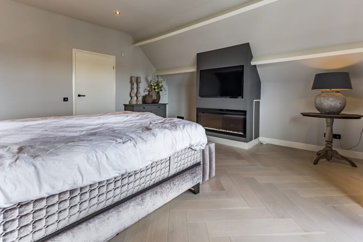 Photo 30 of Halve Raak 49