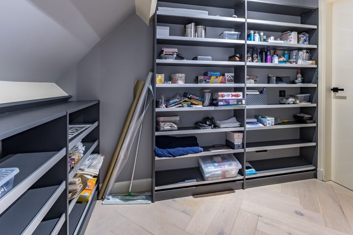 Photo 39 of Halve Raak 49