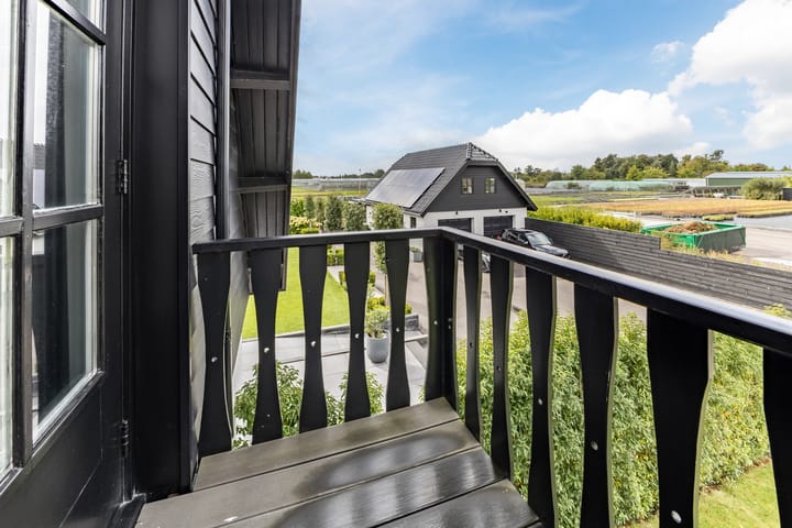 Photo 46 of Halve Raak 49